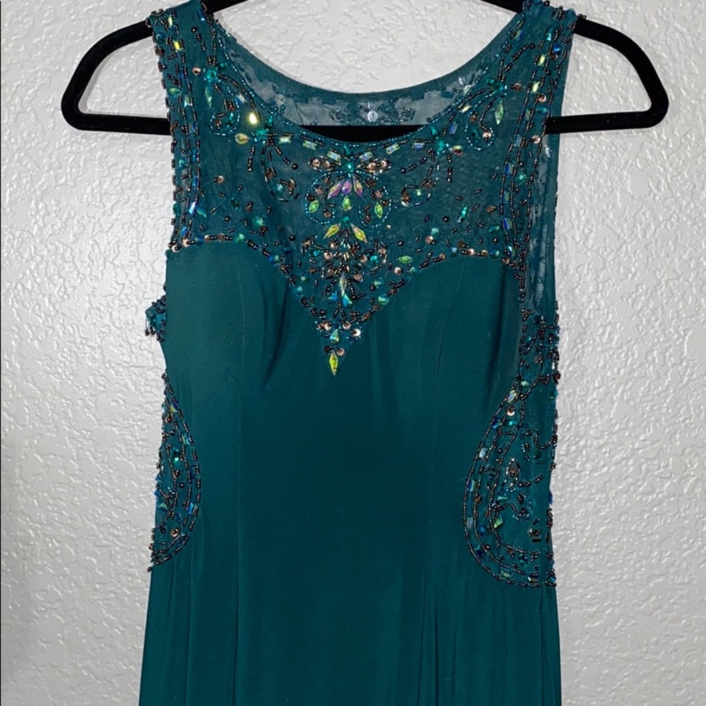 Dress - Picture 6 of 6
